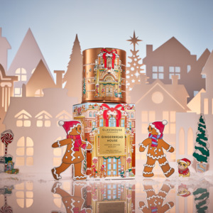 The Holiday Express: GINGERBREAD HOUSE - 380g Triple Scented Soy Candle