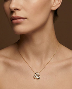 Products: Tossilo Necklace