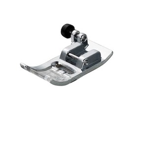 Brother Presser Feet: Brother Zigzag foot with levelling button