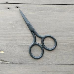 Cutting Tools: Small Thread Scissors