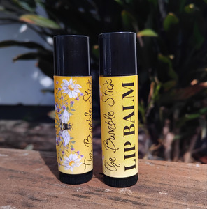 All The Goods %E2%9D%A4%EF%B8%8F: The Bumble Stick - Manuka Honey Lip Balm