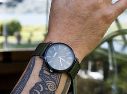 Men: Te Reo Māori Numbers Watch - olive
