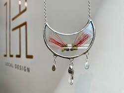 Christchurch Otautahi Design: Magpie Castle Pohutukawa necklace with quartz crystal