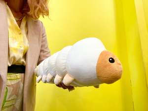 Gifts For Peeps: Soft Huhu Grub toy