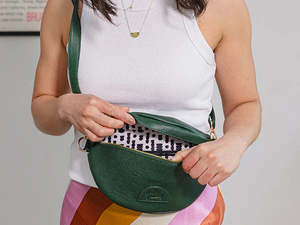 Hello Friday Scarlett Crossbody Bag - olive green