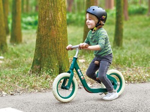 Hape Learn to Ride Balance Bike - Green