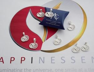 Products: Happinessence charm