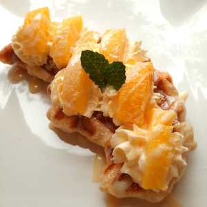 Local Market Sales: Pineapple Croffle (Local Market)