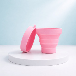 Reusable urine collection cup