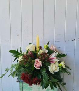 Flowers: Christmas Table Arrangement