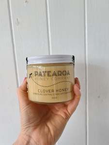Pantry: PATEAROA HONEY