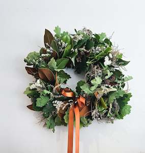 Christmas: Christmas Dried Foliage Wreath