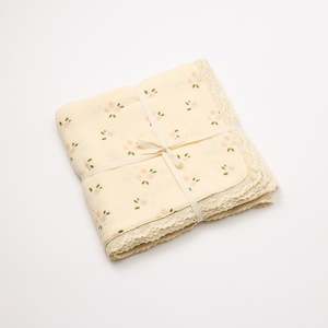 Organic Muslin Blanket Daisy with Lace - Over the Dandelions