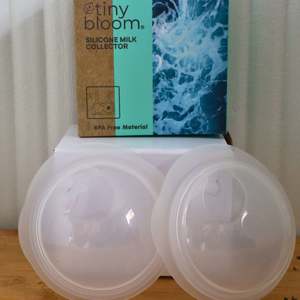 Silicone Breast Milk Collectors - Wearable Milk Catchers 2 Pack