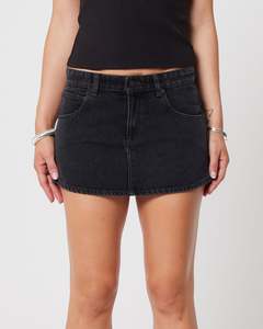 Abrand 99 Skirt Cara