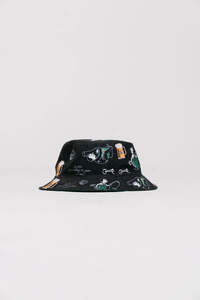 Size O S: Crate x WIllie the Waiter Reversible Bucket Hat