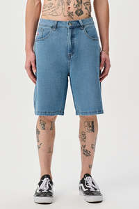 Size 30: XLARGE Bull Denim 91 Short Mid Blue