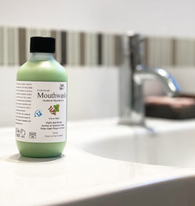 Products: Smile Care Clove Mint Mouthwash Hasan Cosmetics New Zealand