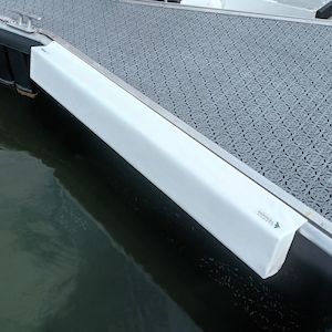 Marina Fenders: Barrier Tauranga Marina Fenders