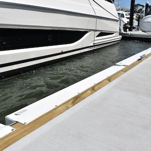 Marina Fenders: Barrier Standard Marina Fenders