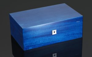 Products: Siglo 75-Stick Humidor Cobalt Blue