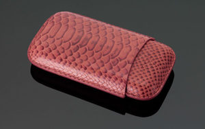 Products: Siglo Snake Print Cigar Case Red 3s