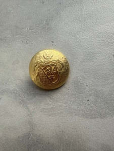 Components Haberdashery Buttons Zips: GOLD EMBOSSED CRESTED SHANK BUTTON