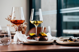 Lot S11 – Restaurant Ari 3-course wine-matched lunch or dinner for four people