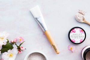 Mask Brush - Hayley Benseman