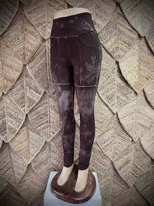 Gargoyle Bellbird Leggings