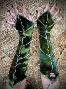 Armwarmers: Fern Gully Leafae Arms OSFA