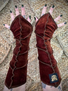 Rust Leafae Arms OSFA