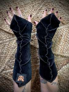 Nightmage Leafae Arms OSFA