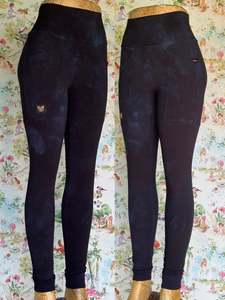 Leggings 1: Nightmage Bellbird Leggings