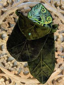 Front Feature: Faery Pockets