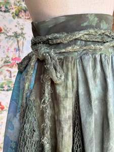 L/XL Relic Skirt
