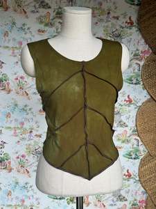 Featured 1: Frond Leafae Top
