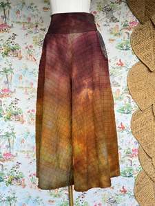 Featured 1: L/XL Foraged Pixie Pants