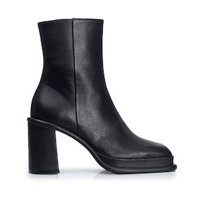 Beau Coops: Deonisia - Black