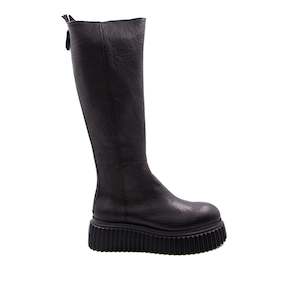 Size 39 5: Milagros Knee Boot - Black