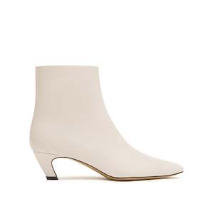 Boots: Dora Ankle Boot - Crema