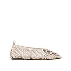 Lou Perforated Flat - Crema
