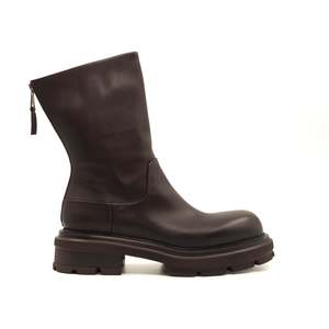 Elena Iachi: Zephyr - Brown