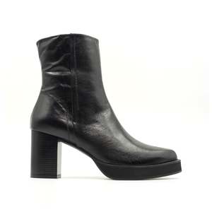 Exclusive: Loreen - Black