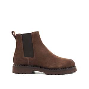 Exclusive: Reuss - Hazelnut Suede