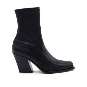 Size 39 5: Eduardo - Black