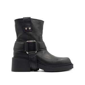 Size 39 5: Daria - Black
