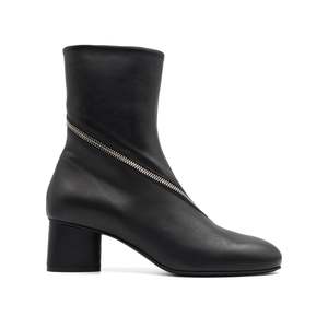 Vic Matie: Filippo - Black