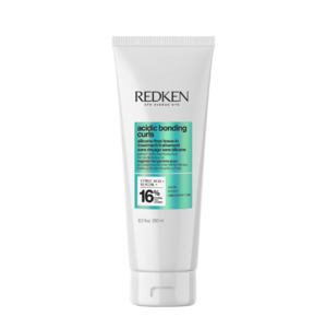 Curly Hair Favourites: Redken Acidic Bonding Curls Silicone-Free Leave-In Treatment 250ml