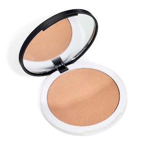 Cheeks: LILY LOLO ILLUMINATOR